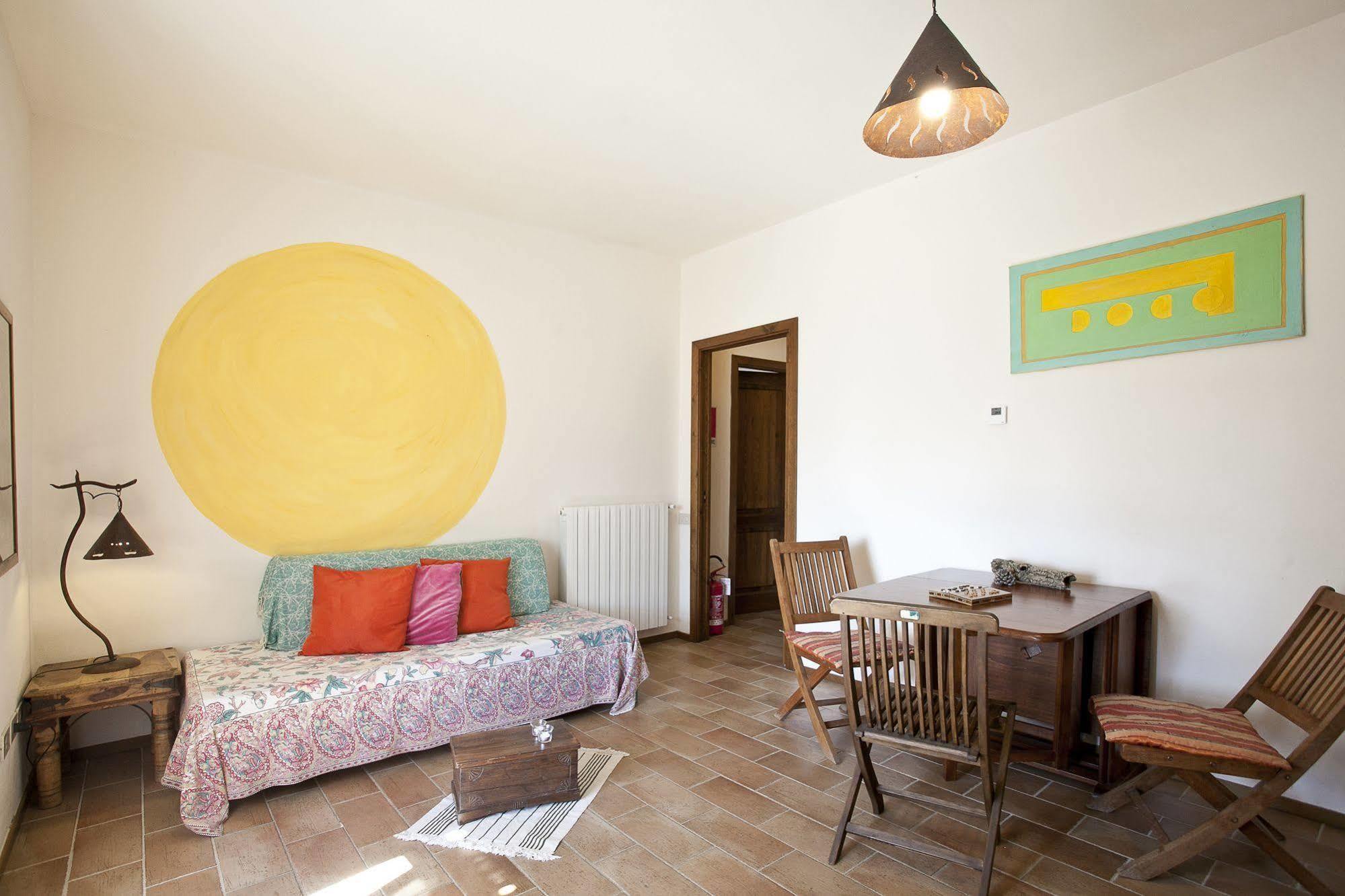Casale Pundarika Guest House Riparbella Bagian luar foto