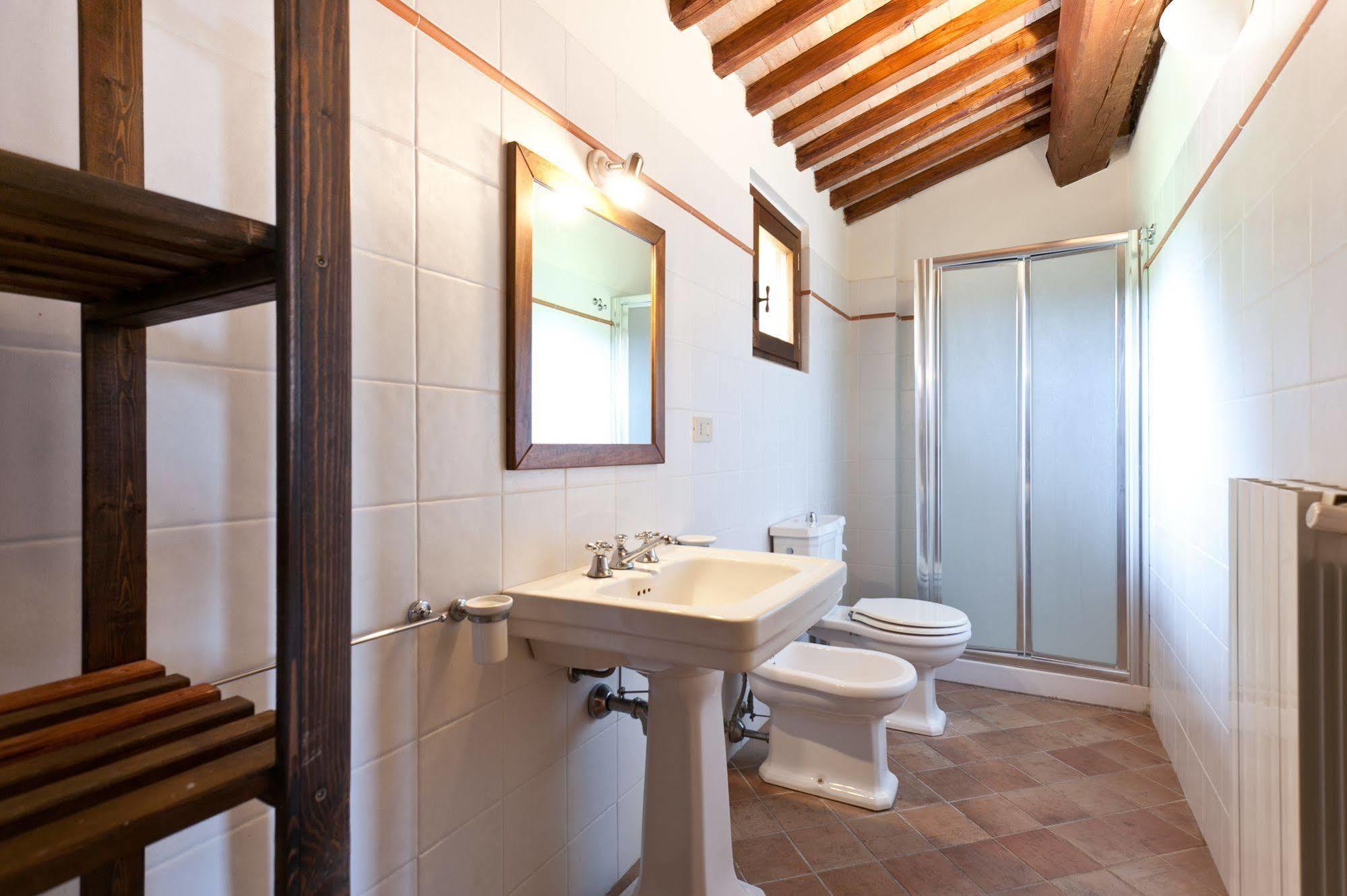 Casale Pundarika Guest House Riparbella Bagian luar foto