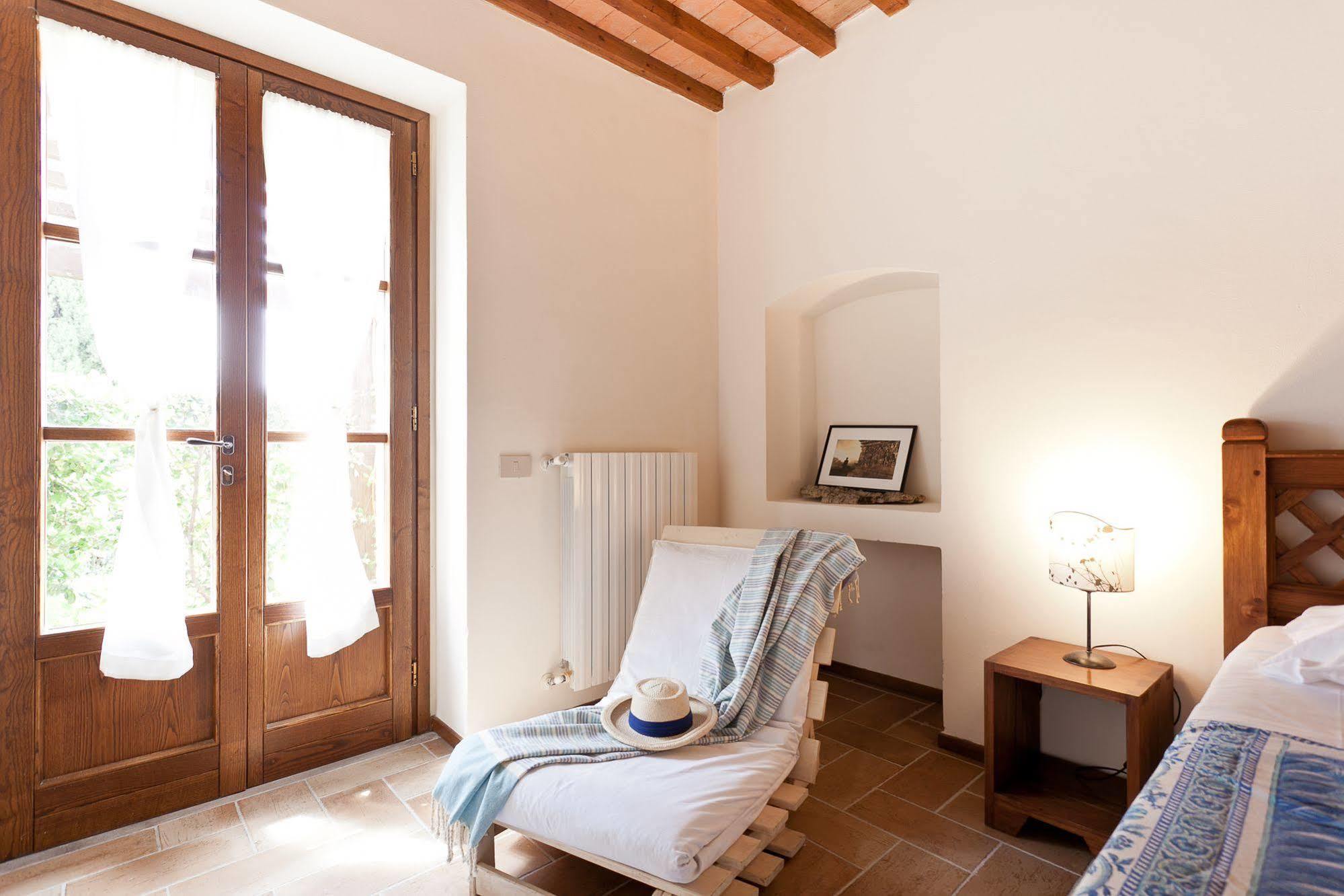 Casale Pundarika Guest House Riparbella Bagian luar foto