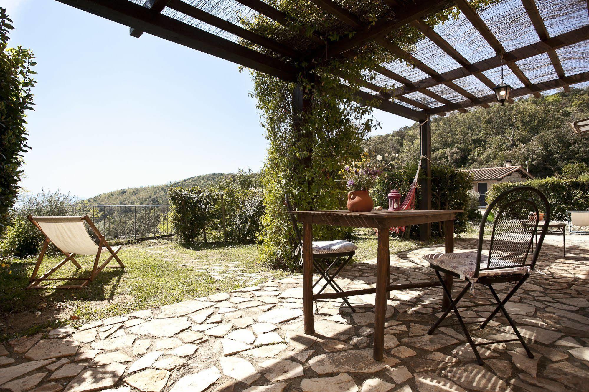 Casale Pundarika Guest House Riparbella Bagian luar foto
