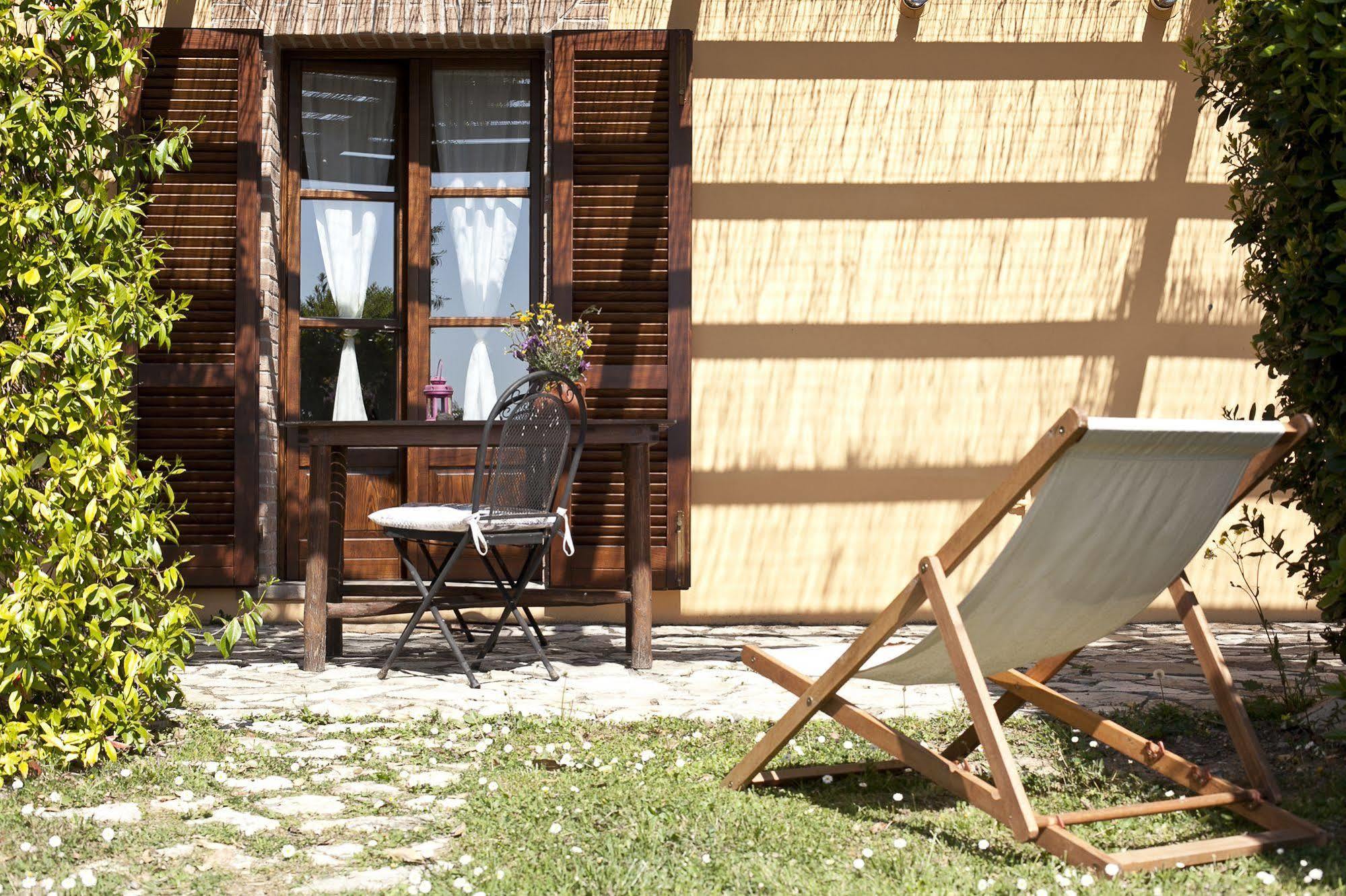 Casale Pundarika Guest House Riparbella Bagian luar foto