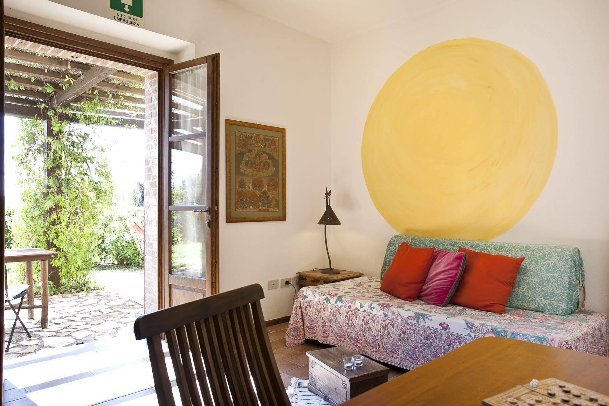 Casale Pundarika Guest House Riparbella Bagian luar foto